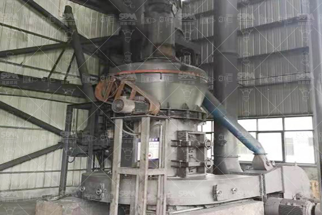 Primary crushing of waste ceramic rollers using jaw crusher